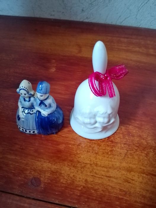 Suporturi pentru lumânări  din lemn, portelan, sticlă  si fier forjat