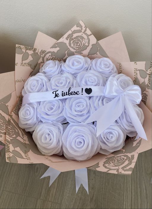 Buchet din satin