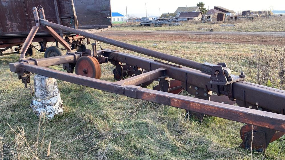 Плуг 8 корпусной