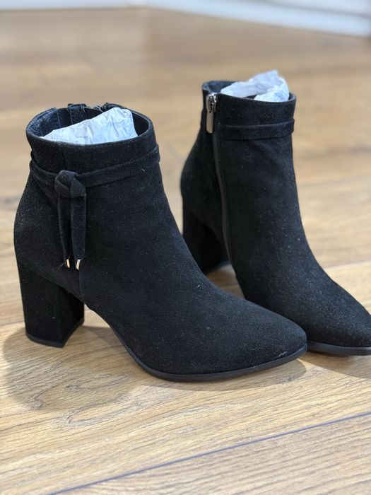 Botine piele marca Lasocki, marime 35