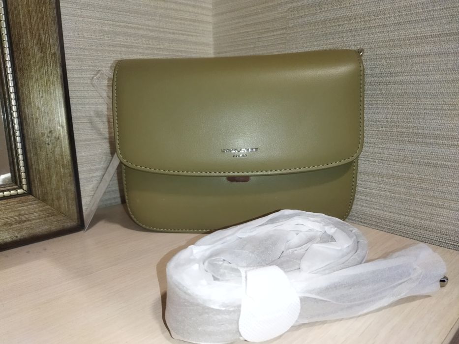 Продам женскую сумочку