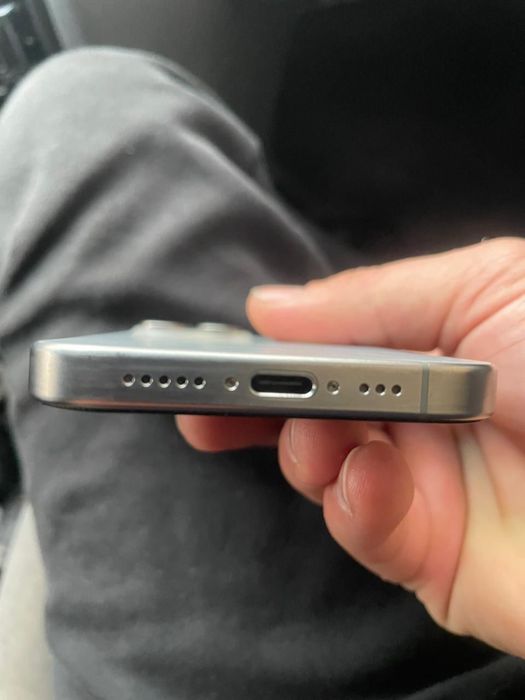 Продам  Айфон 15pro