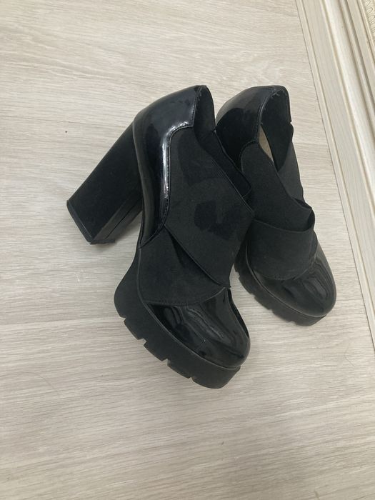 Туфли платформа,черные с носком