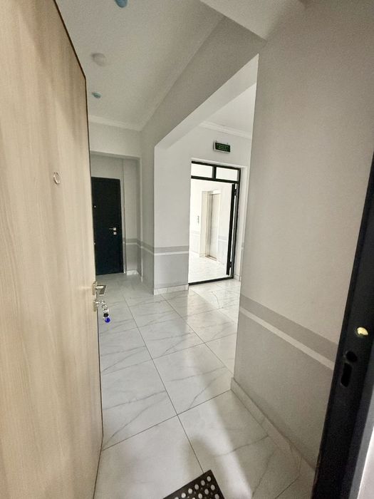 Olmos navostroyka sotiladi. 70m²