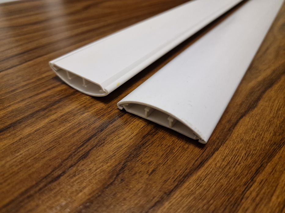 Canal cablu pentru pardoseală 55x16mm, lungime 1.25m și 0.75m.