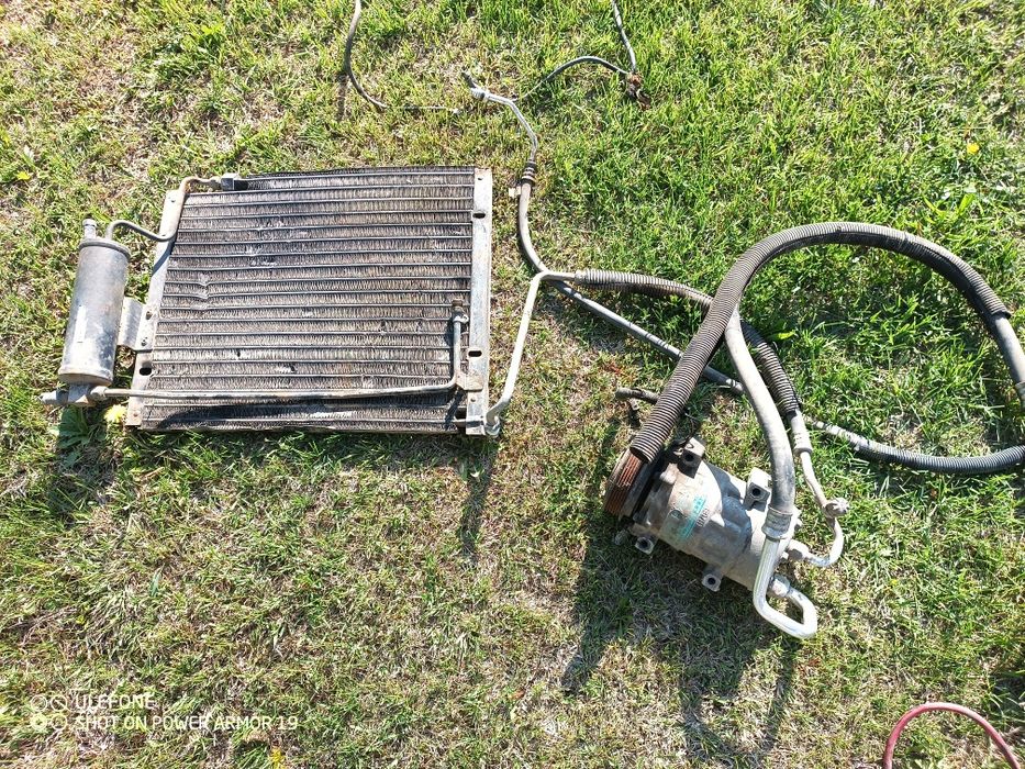 Продам запчасти от Jeep Cherokee