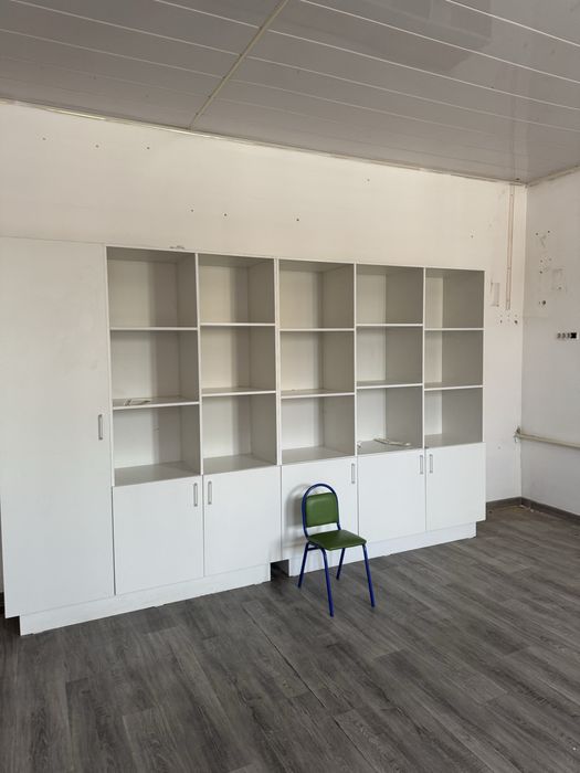 Офисная мебель шкаф белый