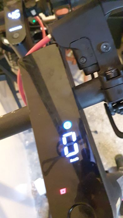 trotineta electrica xiaomi 4 pro defecta baterie moarta