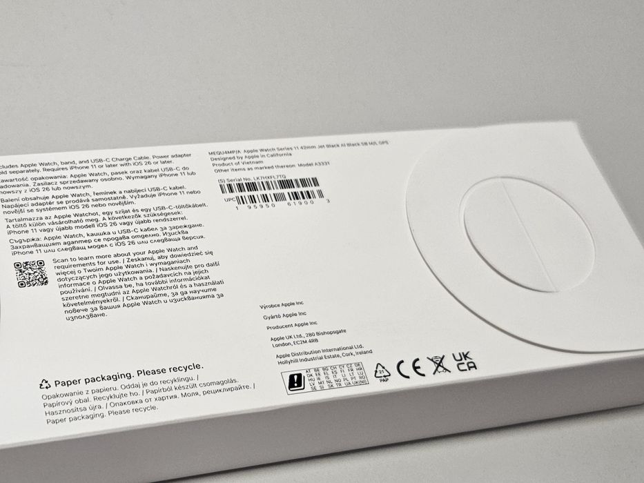 Чисто Нов Apple Watch 11 42mm Jet Black A3331