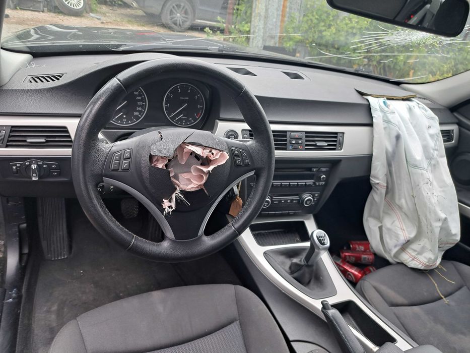 Продавам BMW e91 318i 143hp 2010 facelift на части, n43 мотор 140000км