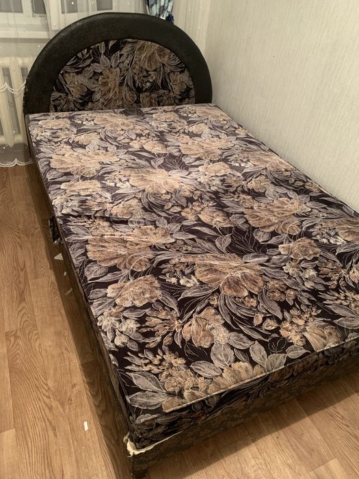 кровать полуторка