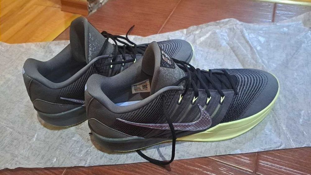 Великаны КРОССОВКИ !!! NIKE!!!