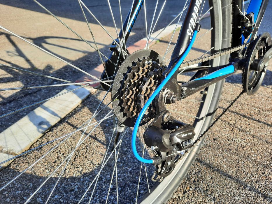Bicicletă Scrapper XC3 – Echipare Shimano – Anvelope Continental