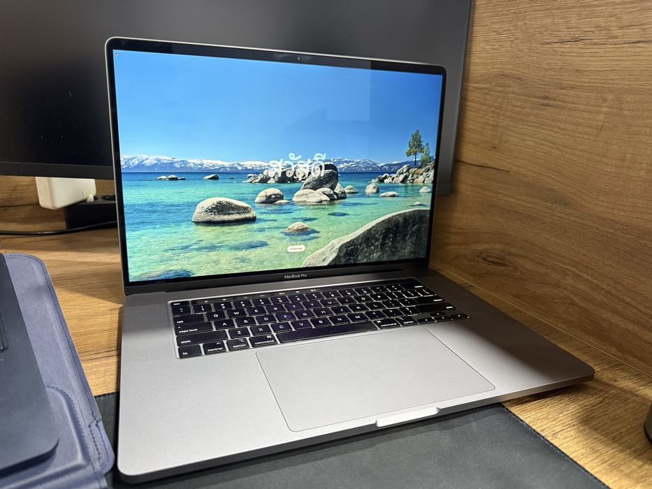 Macbook Pro 16", 2019, i9