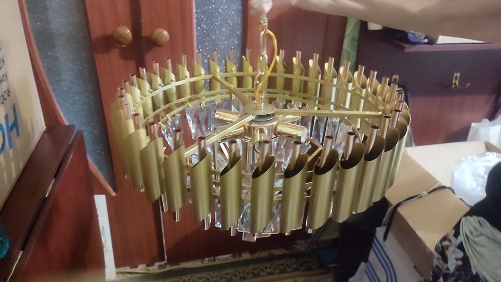 Люстра для зала гостиной