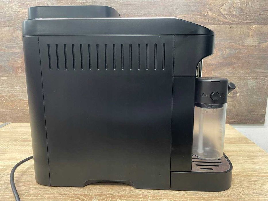 Кофемашина DeLonghi ECAM290.61.B Magnifica Evo