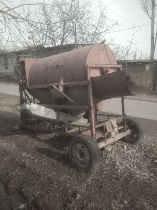 T 25 pat pat traktor sotiladi