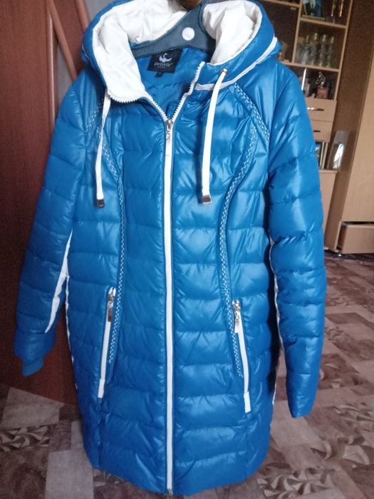 Продам зимнии (пуховик) куртка, красивая куртка, тёплая