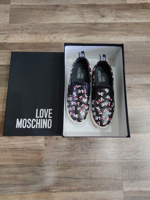 Дамски обувки Moschino