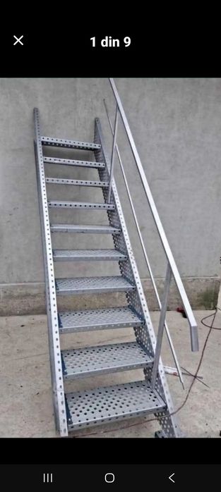 Scări metalice zincate