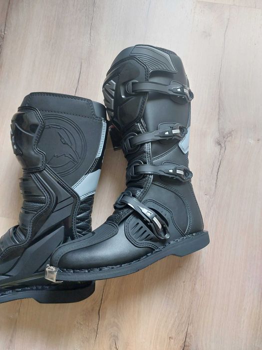 Зимна ПРОМОЦИЯ - НОВИ ботуши RAVEN - 42, 43, 44, 45 и 46 номер