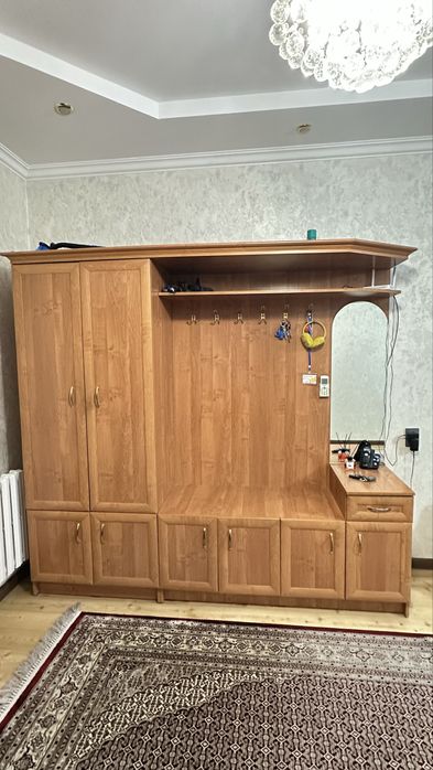 Продам шкаф для прихожой