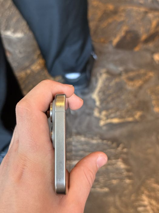 Айфон 15 Pro Max состояние выше среднего