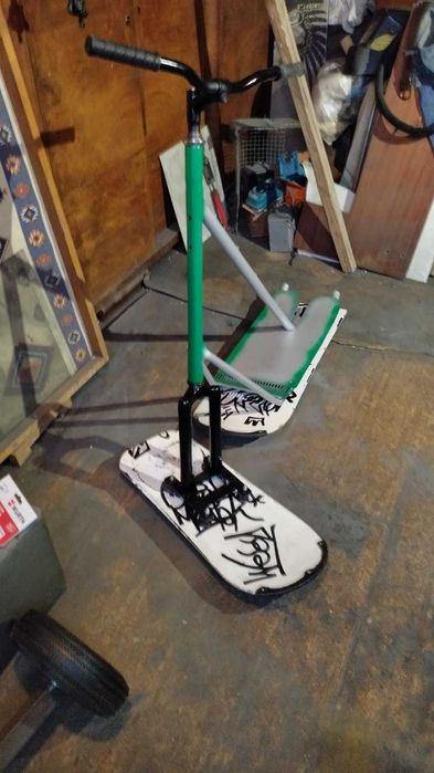 Сноуборд /Сноускот /