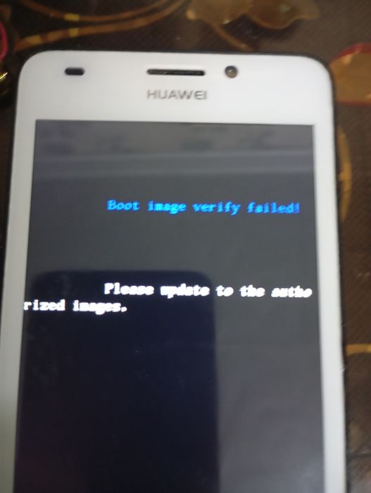 Продам смартфон HUAWEI Y635 L21