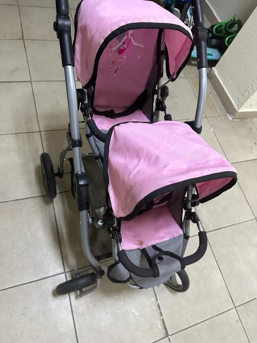 Игрушечная коляска