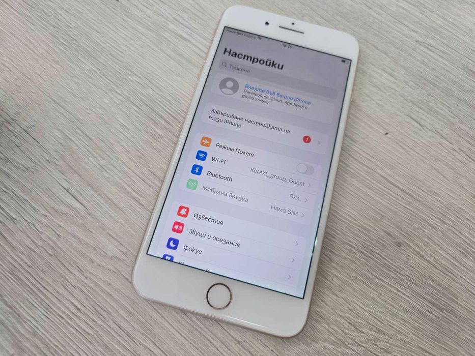 Apple iPhone 8 Plus 64GB / 90%
