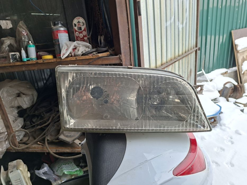 Фары на SsanYong Istana