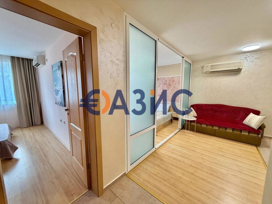 Продава се Тристаен апартамент в к.к. Слънчев бряг - 76 кв.м за 594 €/кв.м - Снимка #3