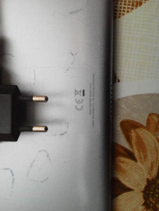 Tableta HUAWEI(Cu defectiuni).