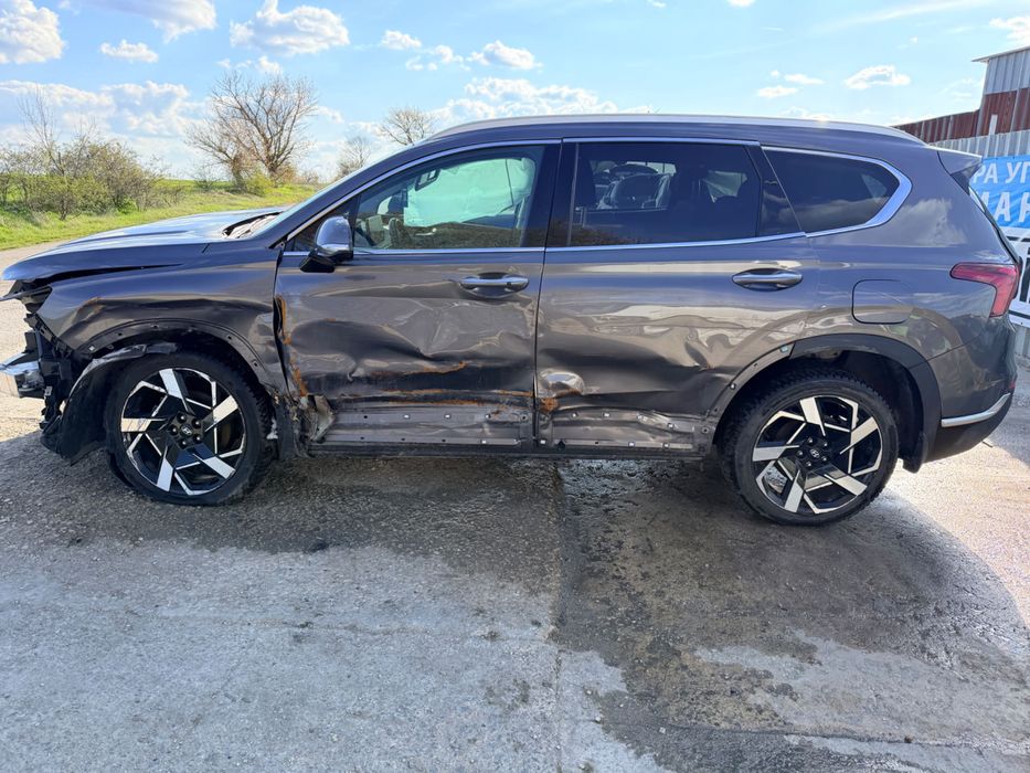 Hyundai Santa Fe 4 (TM) 2.2 CRDI HTRAC двигател D4HE 193 кс. автоматик 8-ст. 7 местен 69000 км. 2023 г Хюндай Санта Фе 4 2.2 ЦРДИ engine D4HE