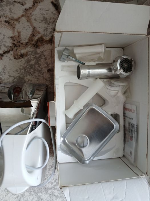 Электромясорубка