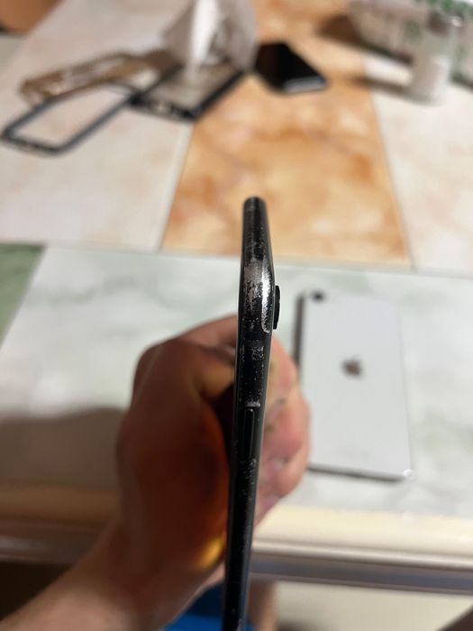 Iphone XR + iphone SE2 la pachet.