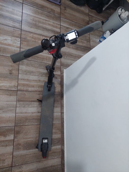 Tro tinete bune 24v si 36v si 1 cu bateria moarta