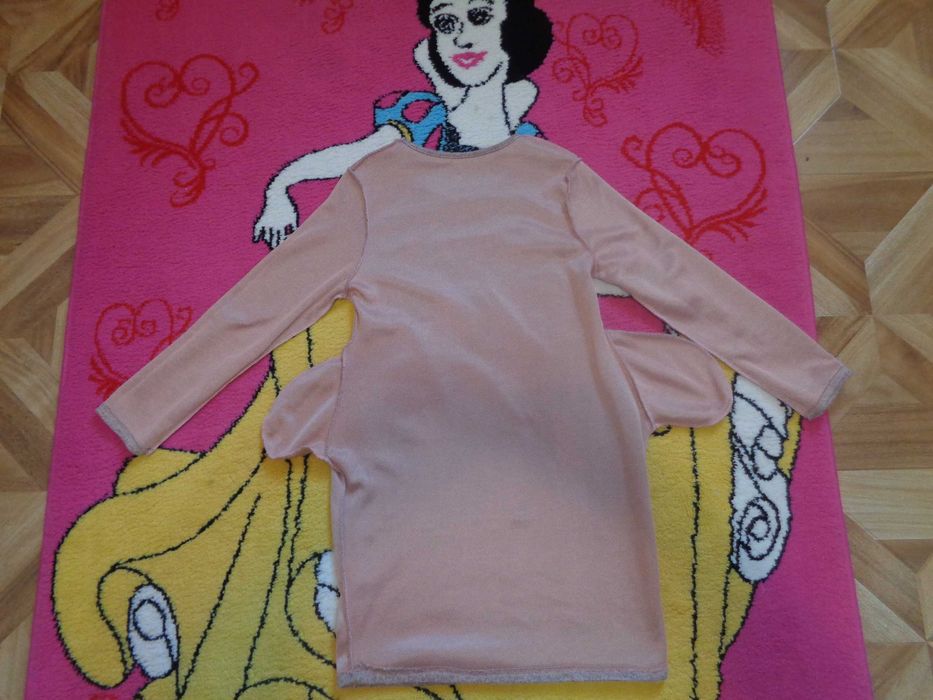 Vand rochie cu maneca lunga 2.