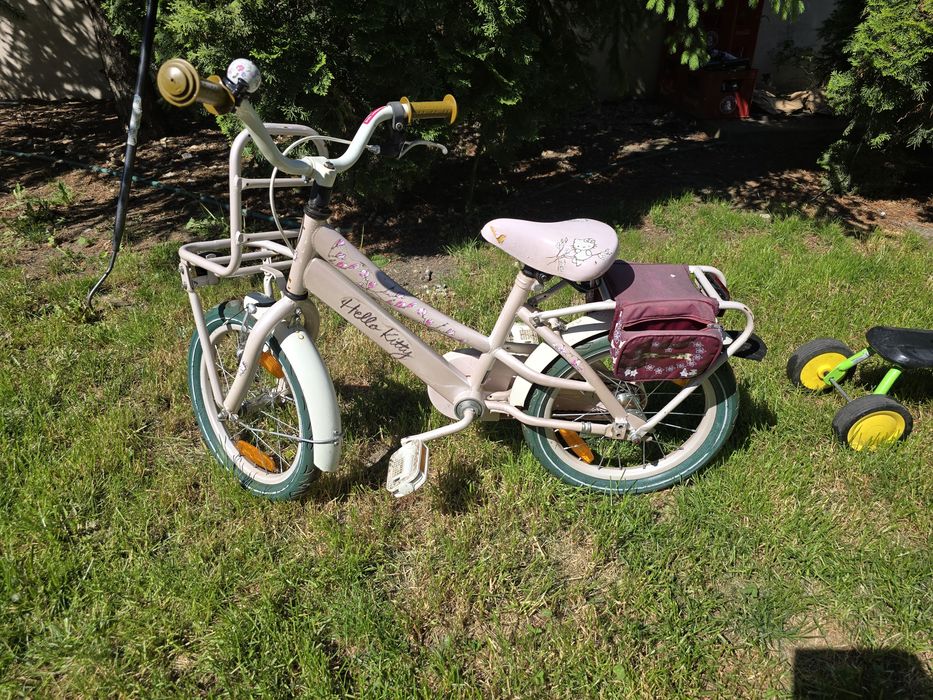 Bicicleta fetite Hello Kitty