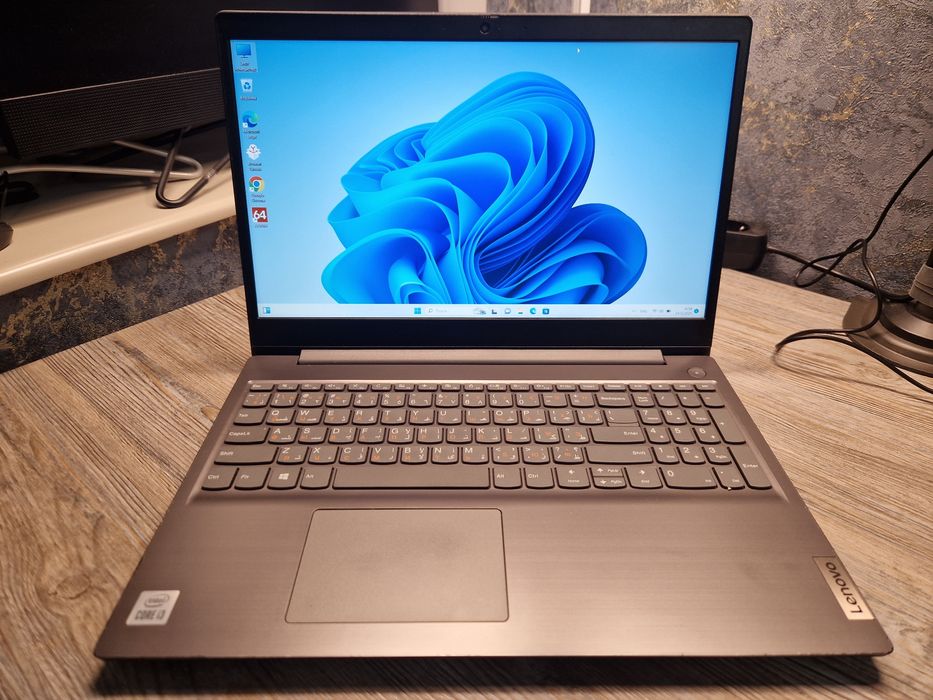 Ноутбук Lenovo Corei3 ОЗУ 8гб модель V15G1IML