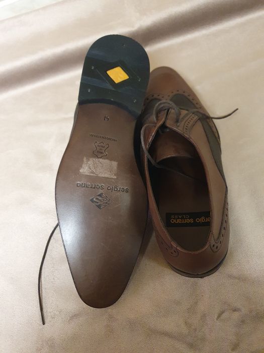 Pantofi din piele