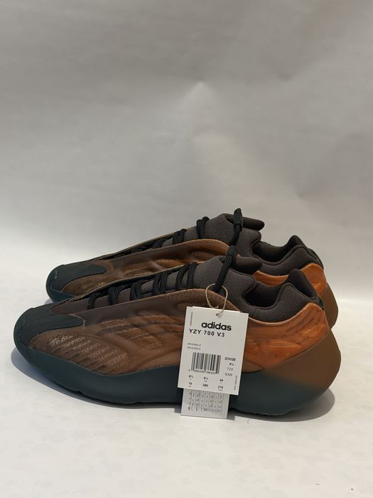 Adidasi Yeezy 700 noi originali