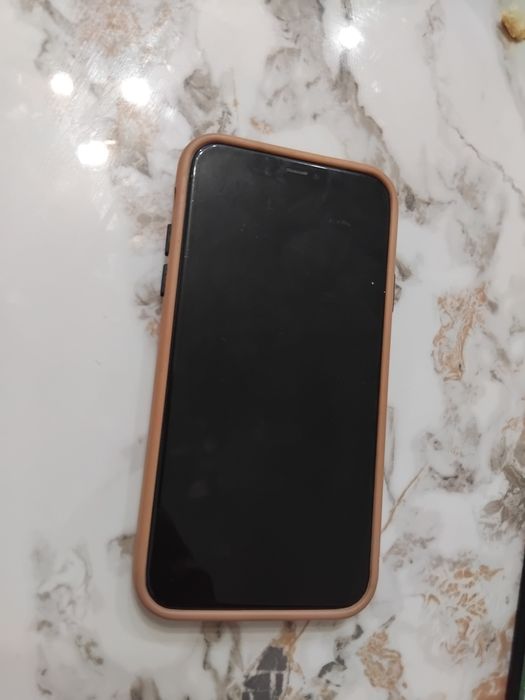 Айфон 11,64гиг,,