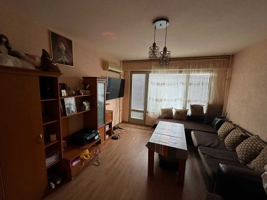 Продава се Тристаен апартамент в Русе, Родина 1 - 80 кв.м за 759 €/кв.м - Снимка #1