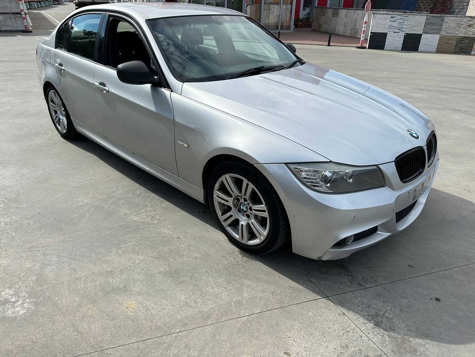 Dezmembrez piese BMW E90 Seria 3 318D 320D 325d 330d 335d