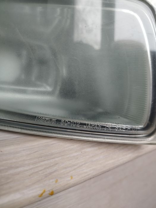 Продам противотуманки на Лексус 470. Оригинальные противотуманки.