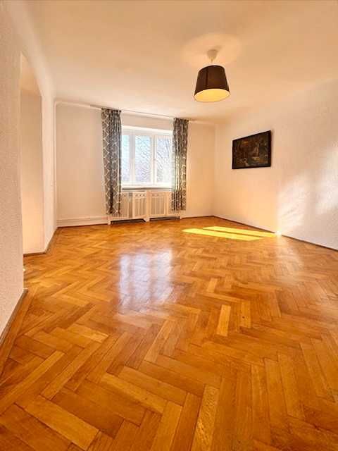 Apartament de Inchiriat 3 Camere Centrul Istoric In Vila