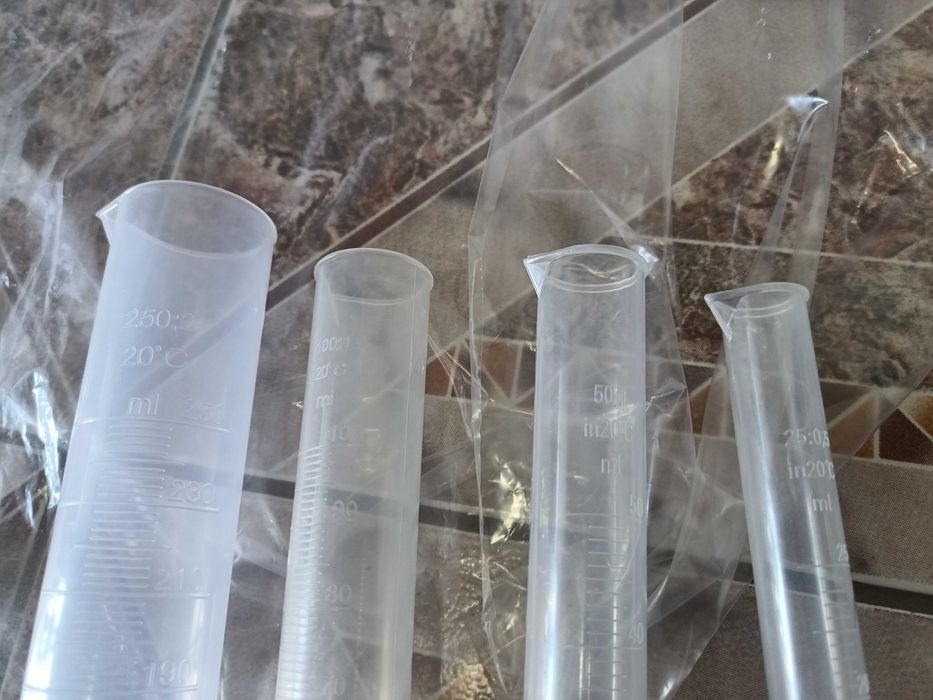 2 Set 13 obiecte/ recipiente laborator Chimie 250 ml etc+ 8 Eprubete