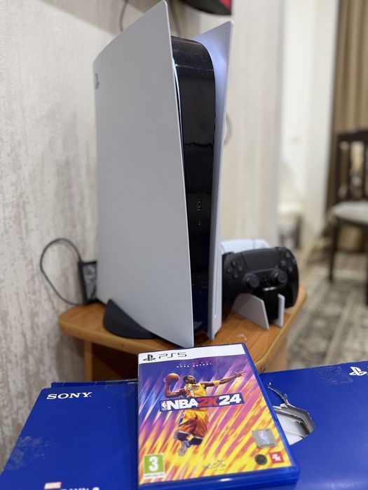 Продам PS5 в идеальном состоянии